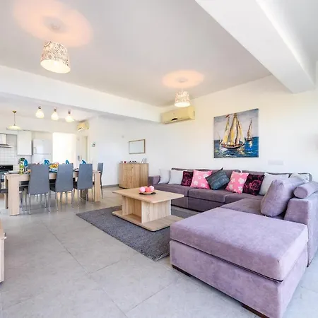 Ayia Triada View Villa Protaras