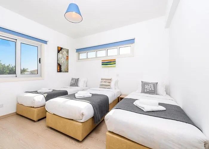 Ayia Triada View Villa *